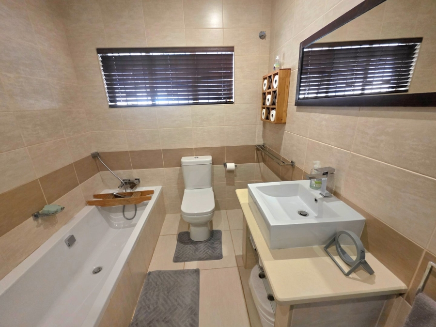 4 Bedroom Property for Sale in Panorama Free State